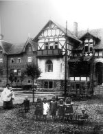 Blick vom Rathaus zum Vereinshaus